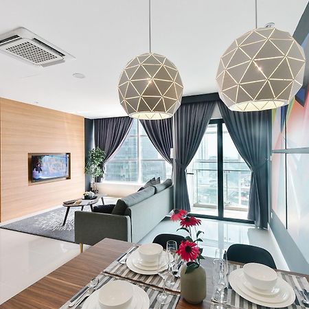 Suasana Private Suites By Subhome Johor Bahru Exterior foto