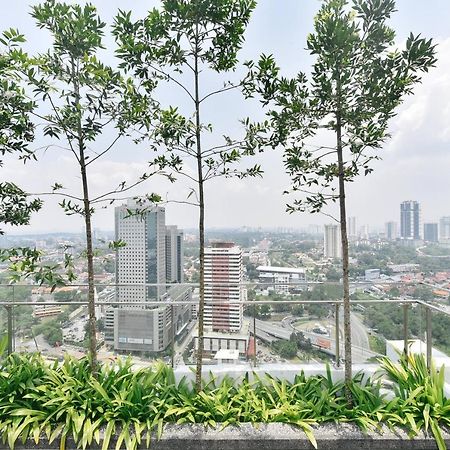 Suasana Private Suites By Subhome Johor Bahru Exterior foto
