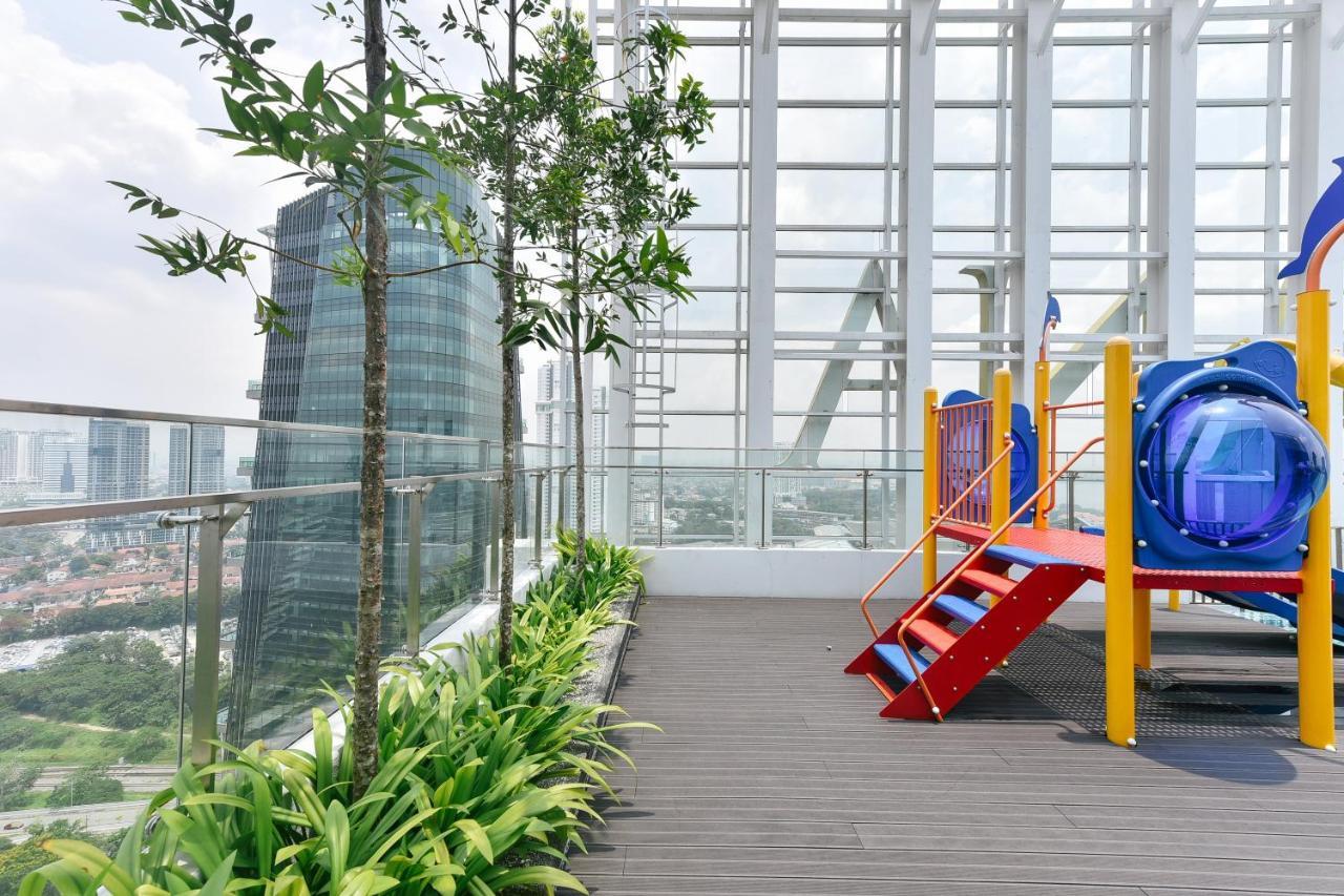 Suasana Private Suites By Subhome Johor Bahru Exterior foto